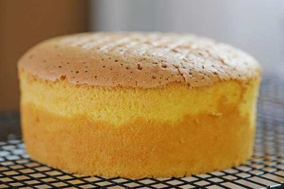 123-94-4 Mono Dan Digliserida Sponge Cake Emulsifier Bakery Food Grade 99%