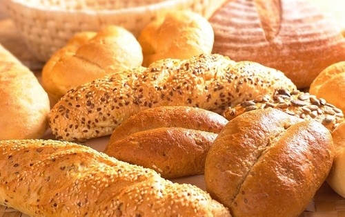 E475 Bakery Emulsifiers Poligliserol Ester Dari Asam Lemak Bubuk Kekuningan PGE